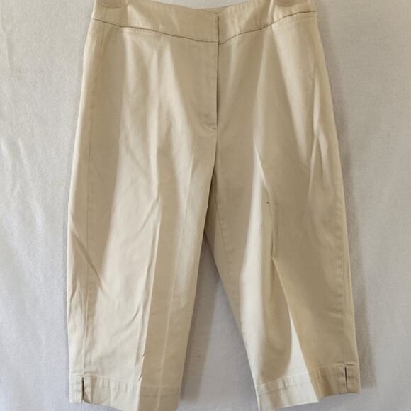 Liz Claiborne Beige Cotton/Lycra/Spandex/ Capri/ Chino Pants Women's Size 4 - Picture 1 of 9